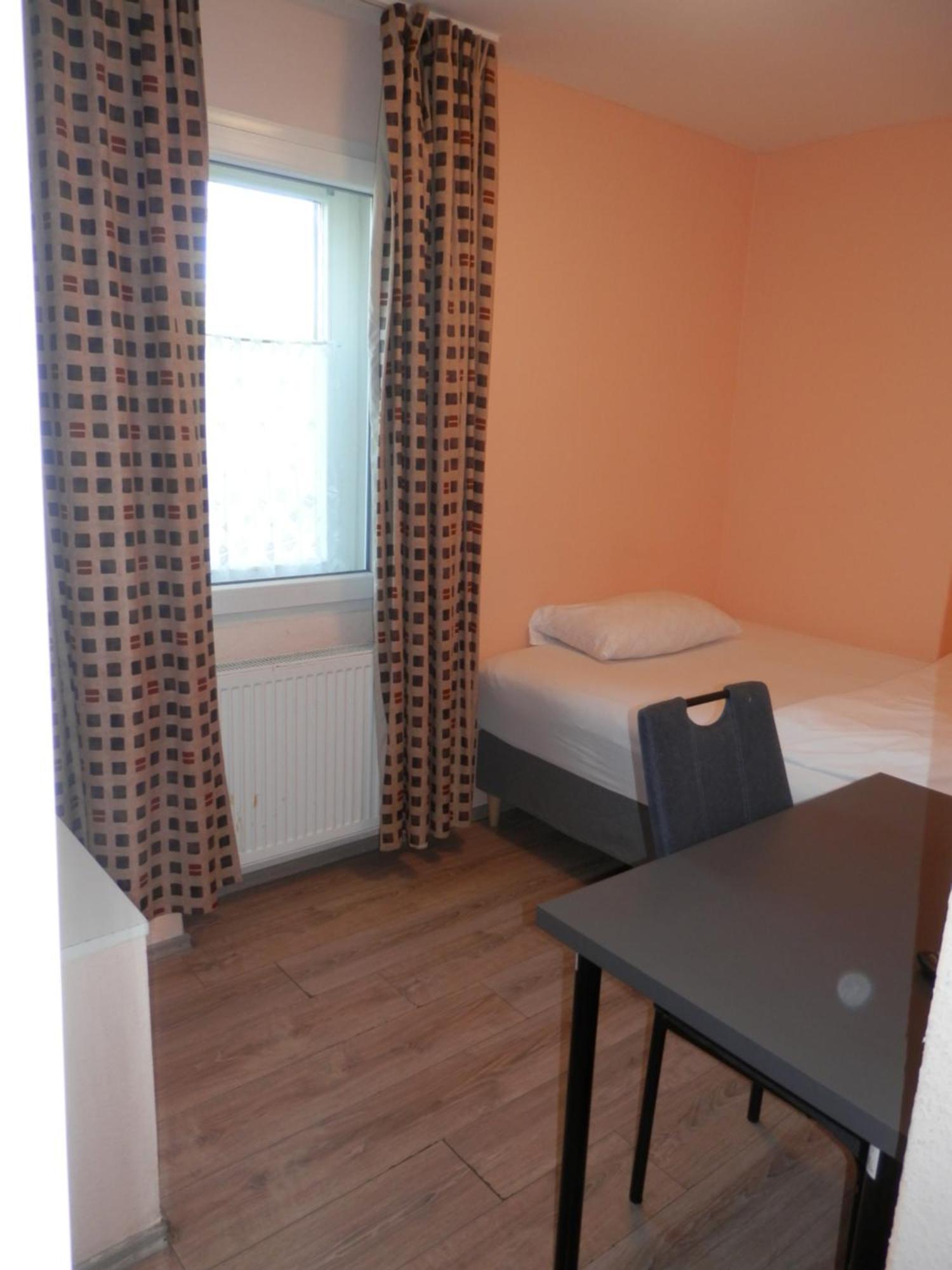 Relax Hotel-Ludwigshafen ภายนอก รูปภาพ