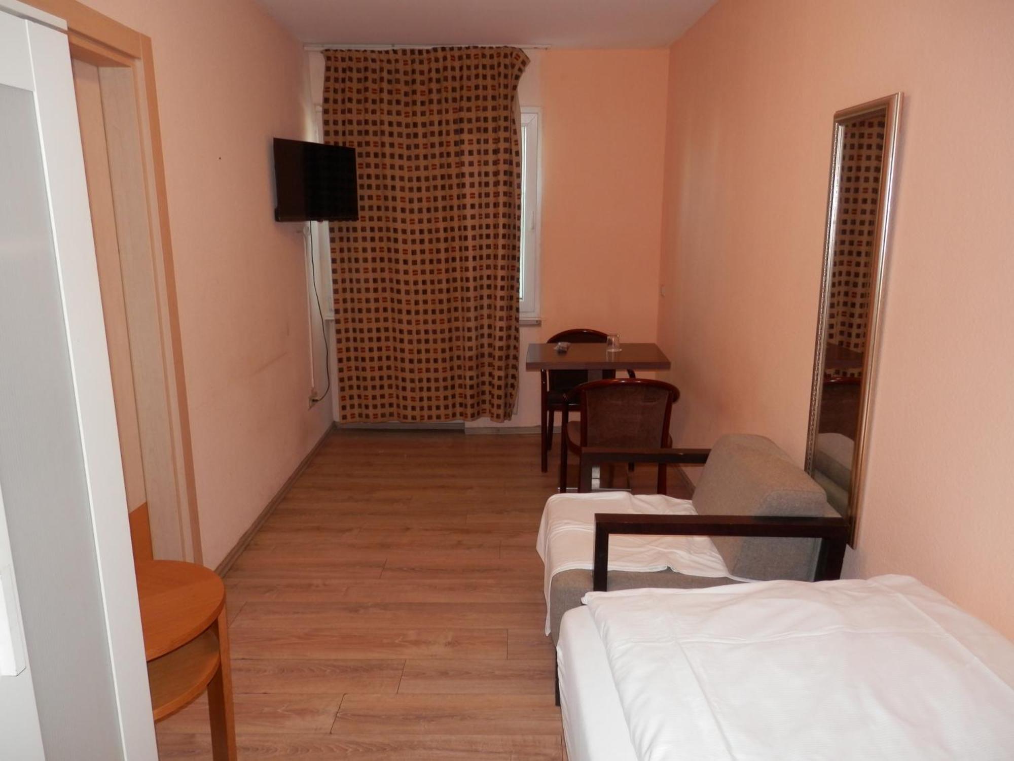 Relax Hotel-Ludwigshafen ภายนอก รูปภาพ